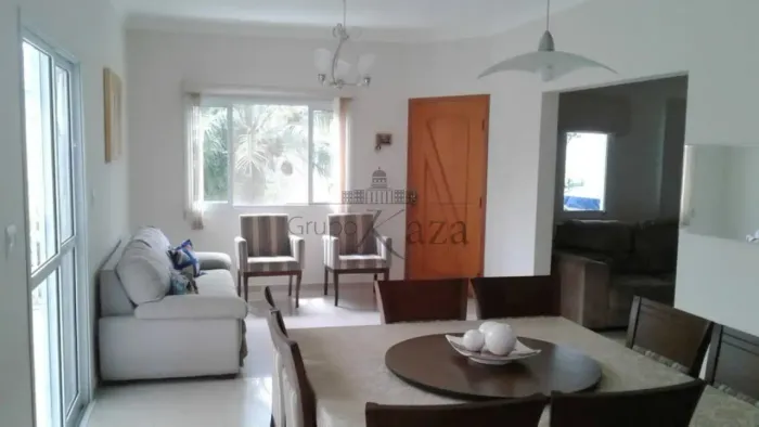 Oportunidade - Casa Sobrado em Condomínio - Altos da Serra VI - 5 Dormitórios - 250m²