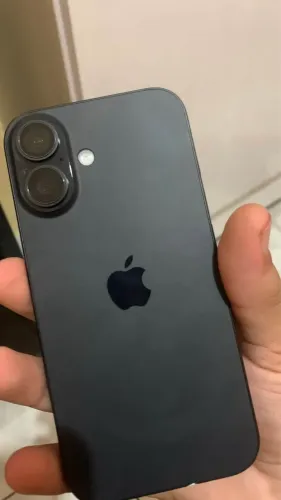 iPhone 16 128GB