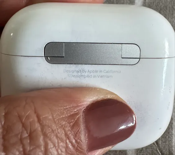 Airpods Apple 3 geração A2564 SÓ ESTÁ FUNCIONANDO O LADO ESQUERDO