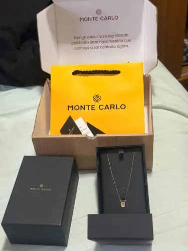 Escapulário Monte Carlo Ouro 18K NOVO + NF