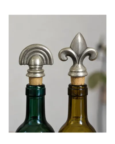 Par de Ponteiras / Topos Decorativos em Metal para Rolhas de Garrafa