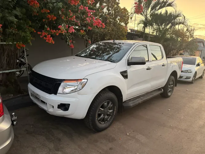 Ford Ranger XLS 3.2 20V 4X4 CD Diesel Mec. 2014