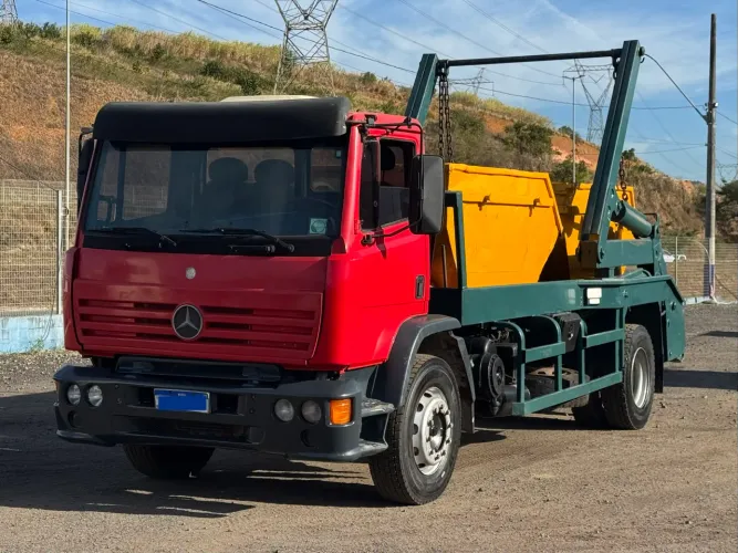 MB 1420 2002 - POLIGUINDASTE DUPLO ARTICULADO BROOK CAIXA ESTACIONÁRIA