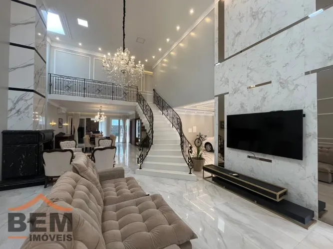 Casa para alugar com 3 quartos e 404 m² no bairro Dom Bosco, em Itajaí.