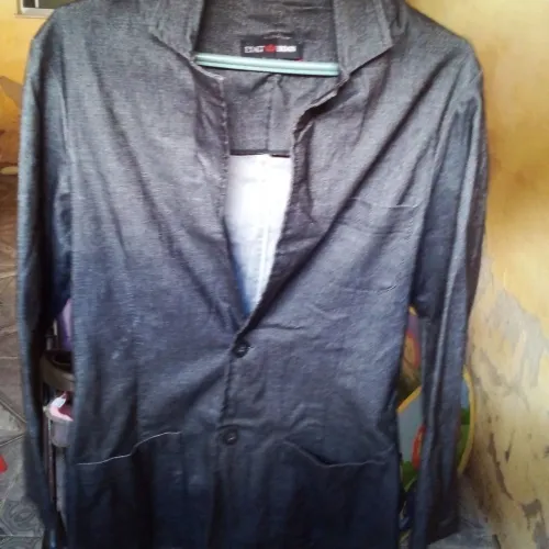Vendo este Blazer cinza 