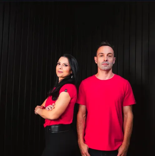 Blusas unissex Ótimos Preços, últimas peças! 