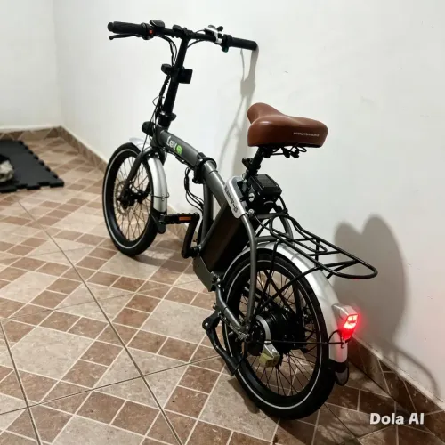 Bicicleta elétrica semi nova
