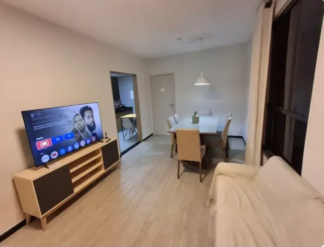 Apartamento amplo e localização privilegiada
