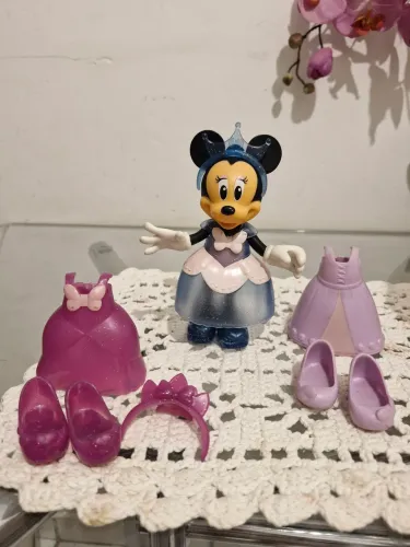 Boneca Minnie Mouse Snap'n Style Fischer Price