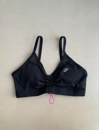 Top Nike preto dri fit - P