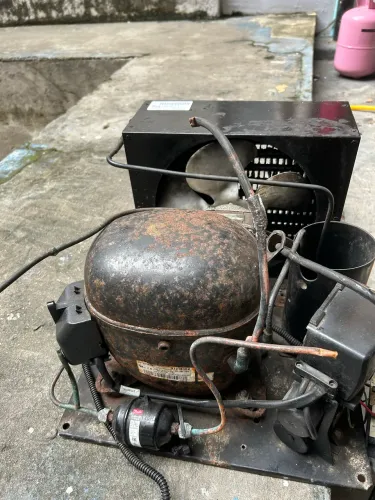Unidade condensadora de 1hp gas R404 pre balcao 