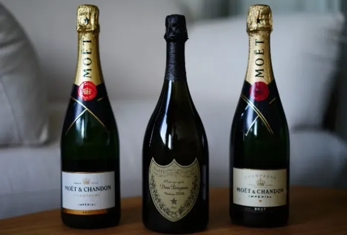 Kit 3 Champagnes Franceses - Dom Pérignon Vintage 2008 + 2 Moët & Chandon Impérial Brut