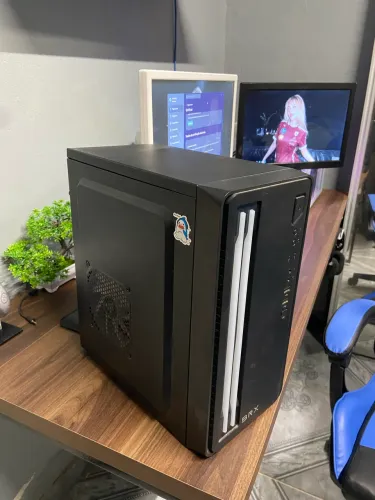 Gabinete Gamer RGB com Ventoinha e Variação de LED