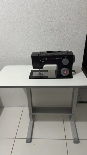 Máquina Singer HD 4423