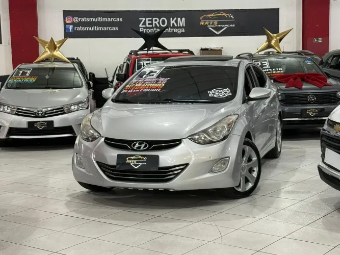 Hyundai Elantra GLS 1.8 16V Aut. 2013