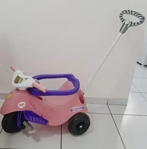 Triciclo infantil