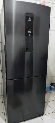 Geladeira Eletrolux Black inox