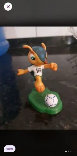 Boneco fuleco da copa do mundo 2014