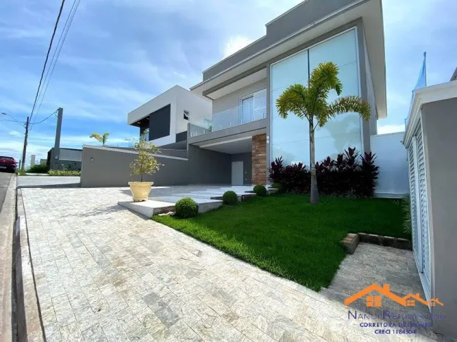 CASA EM CONDOMINIO FECHADO ALTO PADRAO PORTEIRA FECHADA EM ARUJA SP!