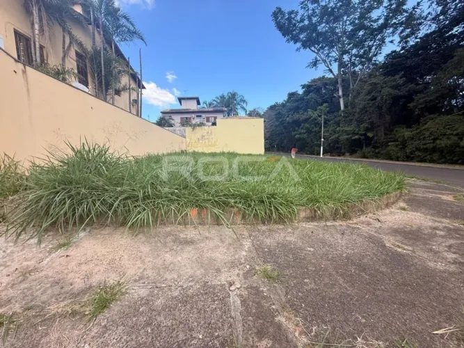 Terreno à Venda no Jardim Acapulco, São Carlos