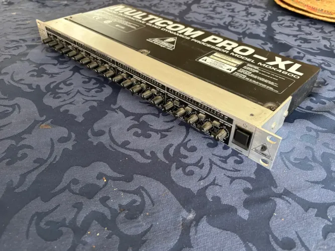 Compressor Behringer Multicom Pro-XL