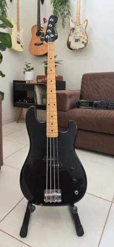 Baixo Giannini Stratosonic Precision Bass 1989