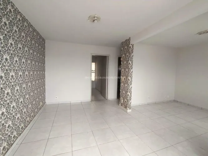 Apartamento à venda com 2 quartos no Bairro Olinda, em Uberaba