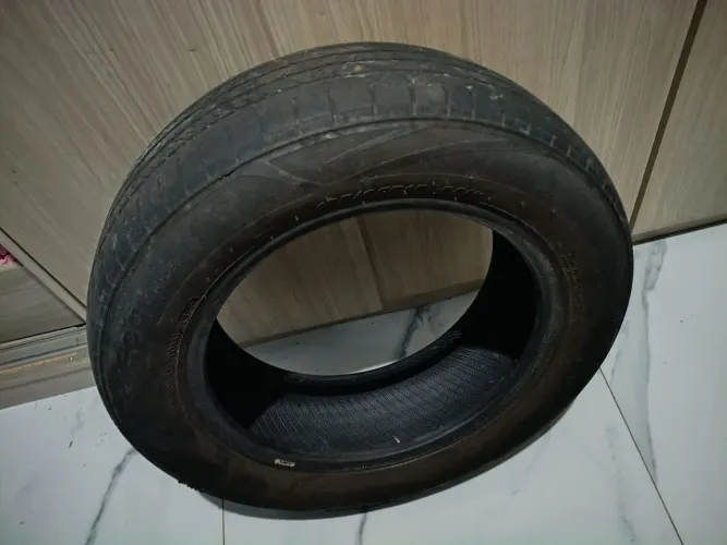 Pneu meia vida aro 185/65/R15 aro 15