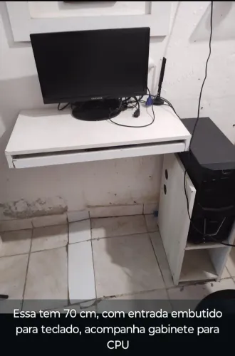 Prateleira para PC, 70 cm, com entrada para teclado, acompanha gabinete de CPU