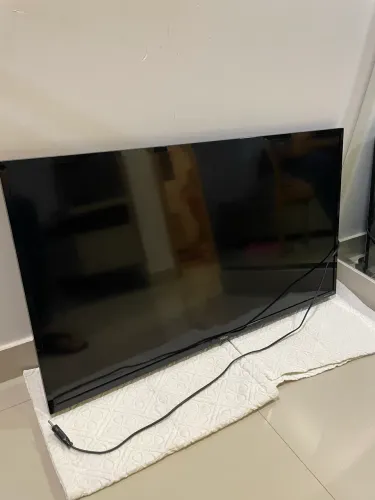 Smart TV Philco 42? Full HD ? Wi-Fi, 2 HDMI, Bivolt ? R$ 420
