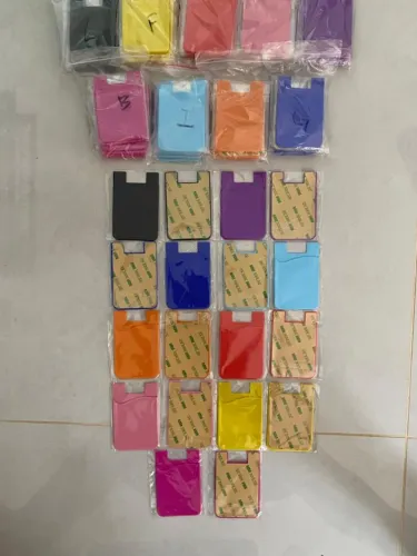 Vende-se Porta cartão de silicone 8 unidades de cores