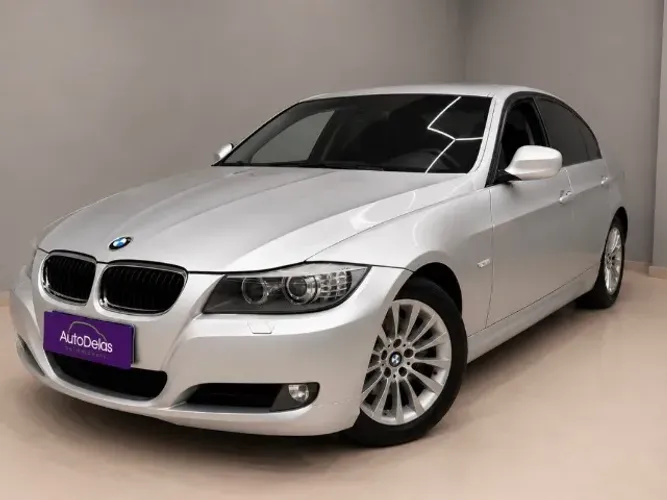 BMW 320I A 2010