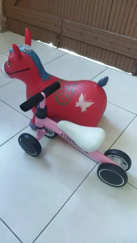 Bicicleta equilíbrio/ bebê e burrinho pula pula