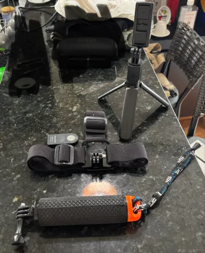 Tripé/controle/bastão/suporte para GoPro ou similar (lote completo)
