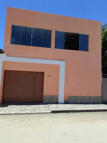 Vendo linda casa