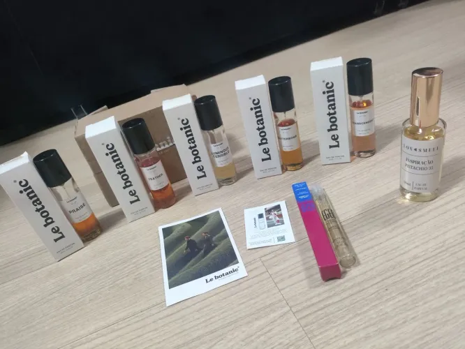 Lote 6 Perfumes: 5 Le Botanic +1 Lov Smell +Brinde