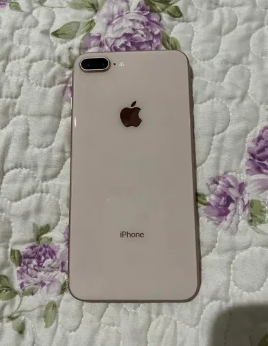 iPhone 8 Plus