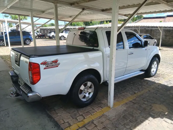 Nissan Frontier XE CD 4X4 2.5 TB Diesel 2013