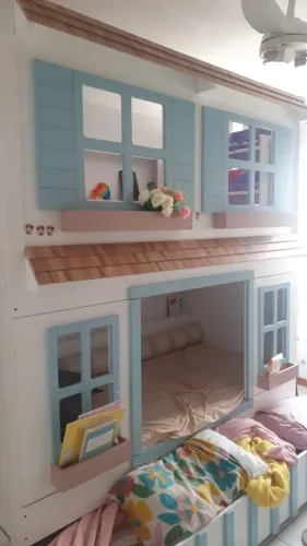 Treliche Lukyluky, cama casinha beliche com auxiliar, escada bau e abertura da fachada