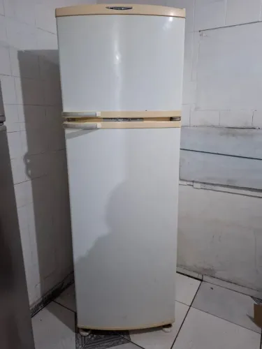 Vendo geladeira brastemp