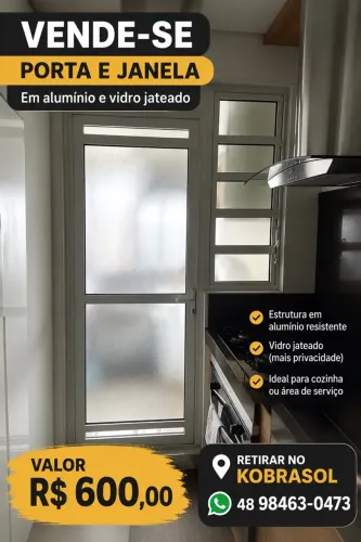 VENDE-SE PORTA E JANELA