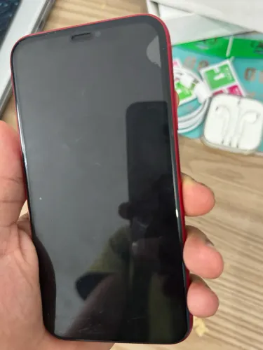 IPHONE 11 nunca foi aberto