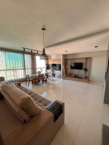 Vendo Apartamento com 4 Quartos, 1 Suíte e 3 Vagas | Santa Mônica | Uberlândia | R$ 790.00