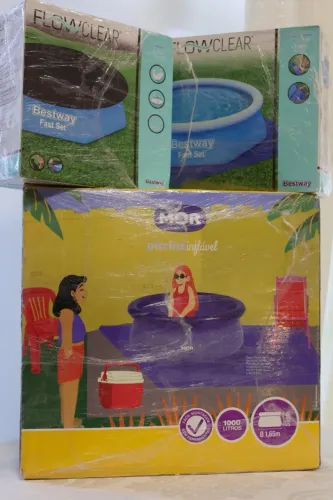 Piscina 1000 litros + capa + base 