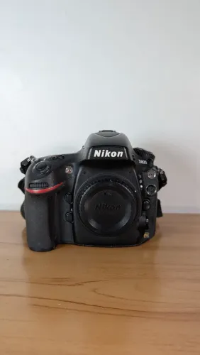 Câmera Nikon D800 Full Frame ? KIT PROFISSIONAL com Apenas 34k Cliques!