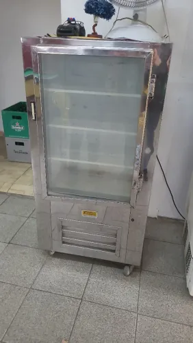 Expositor Refrigerado em Inox Porta de Vidro - Filidone