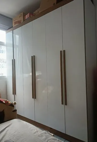 Guarda roupa MDF e madeira