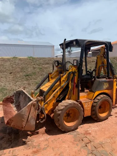 MINI RETROESCAVADEIRA JCB 1CX