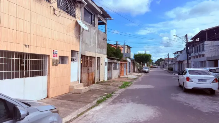 ALUGO CASA COM 2 QUARTOS NO BAIRRO DE SAN MARTIN / RECIFE