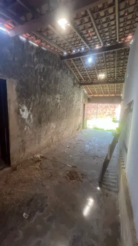 Vende-se casa na brisa do mar , olho d?Água